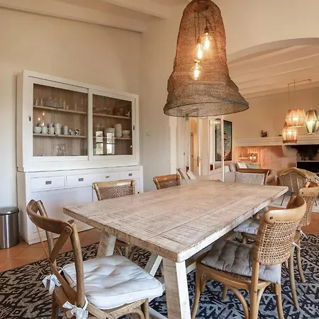 Vakantiehuis Lovely In